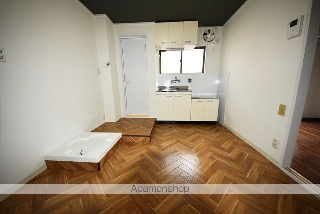 千成山下マンションの内装写真