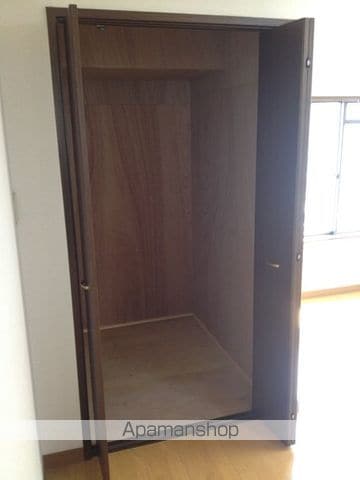 ロイヤルコーポ和泉鳥取の内装写真