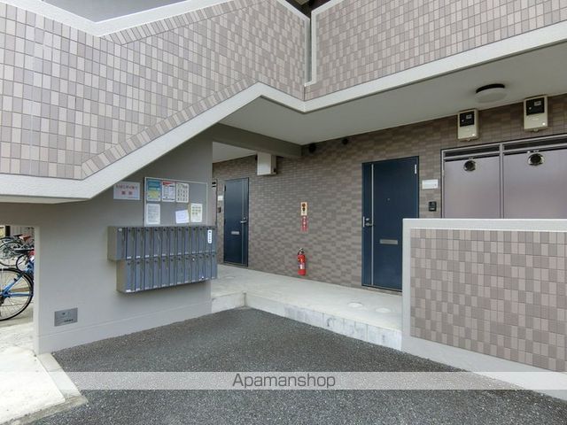 アルコバレーノIの玄関写真