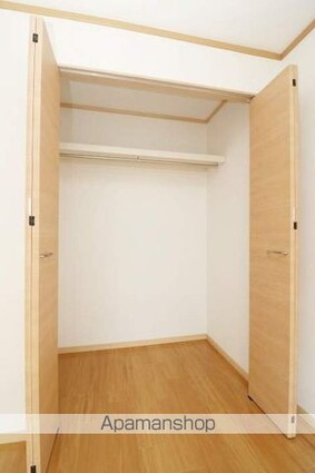 アクセス吉岡Ａ[2LDK/56.94m2]の収納