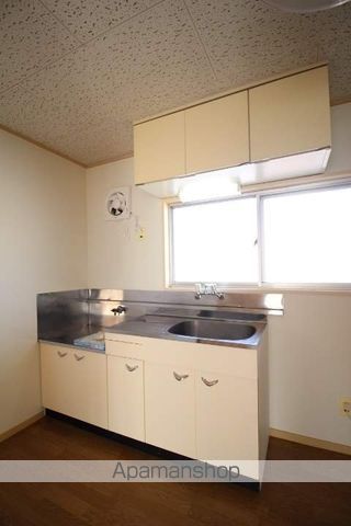 コーポ操扇山の内装写真