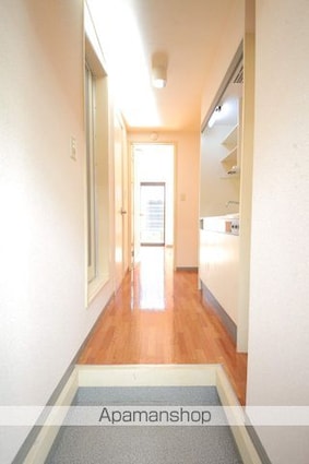 グリーンウッドⅡ[1K/18.84m2]の玄関