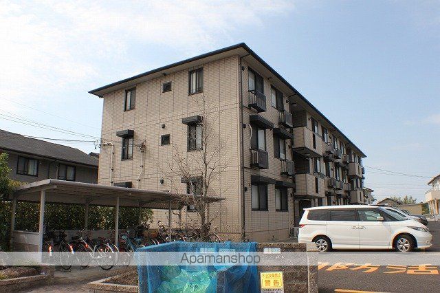ロイヤルガーデン北屋敷IIの外観写真