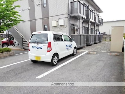 メゾン・イリス[1K/29.96m2]の駐車場2