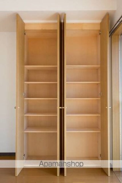 フローレル北烏山[3LDK/65.05m2]の収納