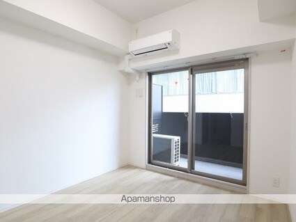 プレサンス桜山駅前アフォード[1K/20.68m2]のリビング・居間