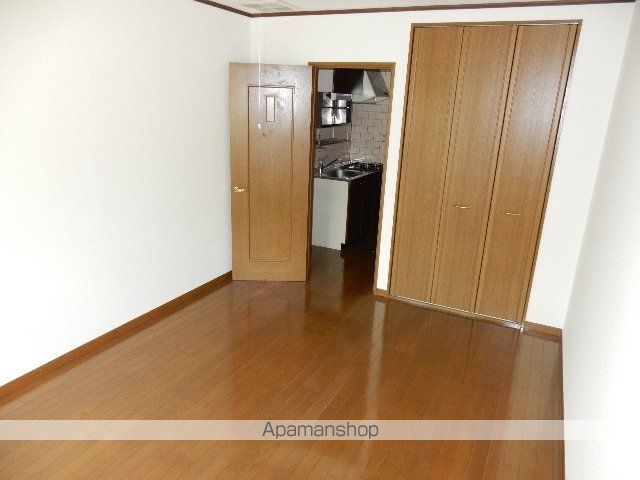 ハイツ八之坪の内装写真
