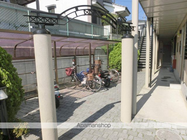 LUSTERーNの玄関写真