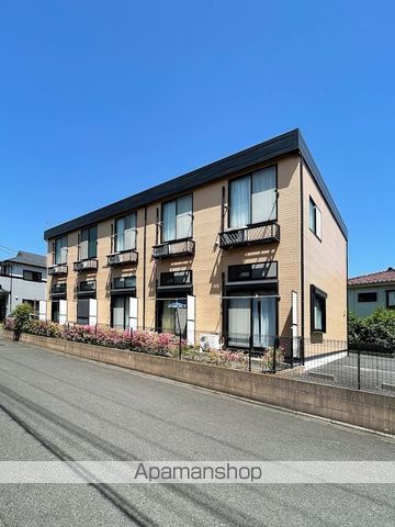 メインシティガーデン 新井弐番館の外観写真
