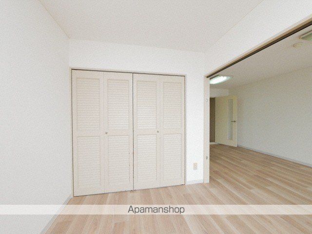 インターナショナルビルの内装写真