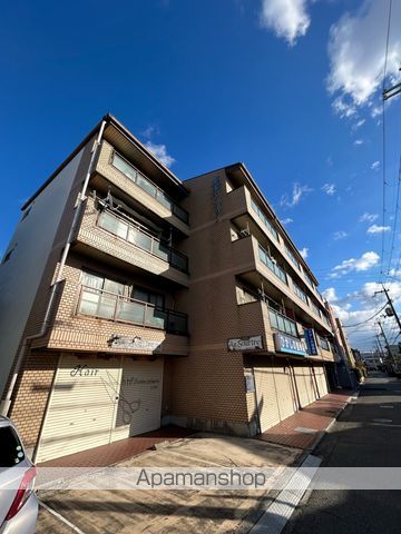 東栄マンションの外観写真