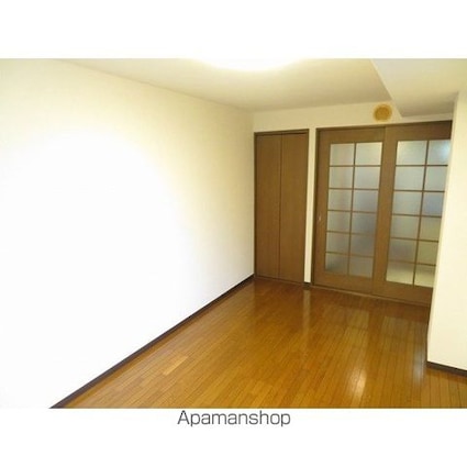 ＲＩＫＩパレス[1K/24.7m2]のリビング・居間