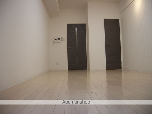 レジディア京町堀の内装写真