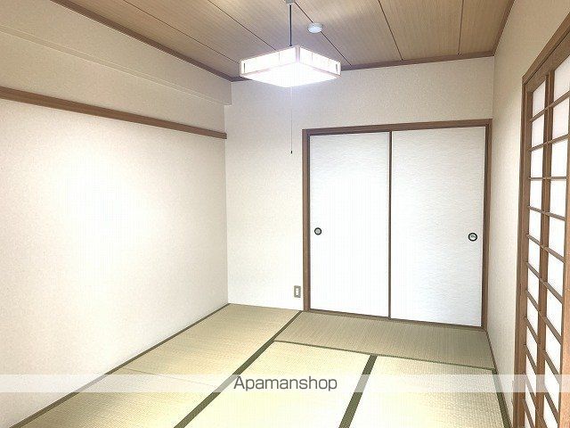 サンハイツ中之庄の内装写真