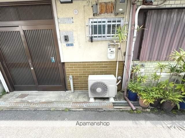 京阪電気鉄道京阪線 寝屋川市駅 徒歩6分 2階建 築67年の内装写真