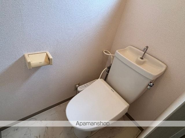 ロイヤルファミールII A棟の内装写真