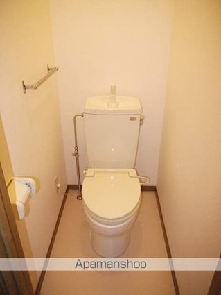 カールド・ファミリア[2LDK/60.03m2]のトイレ