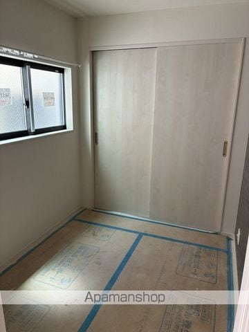 Mana Linaの内装写真