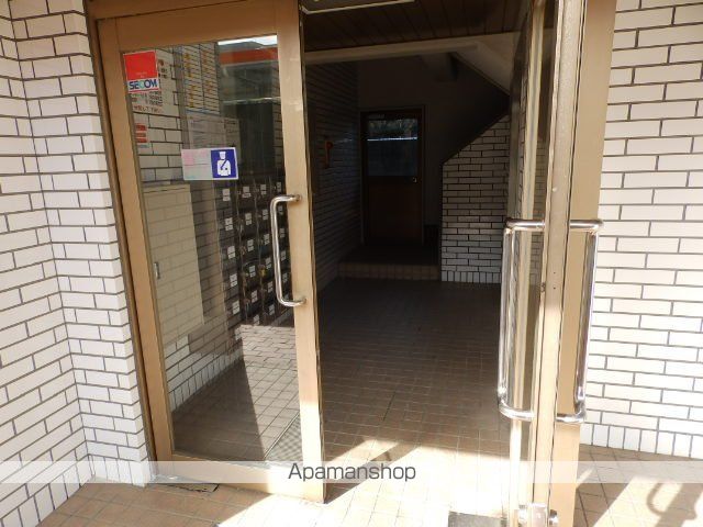 エルコ若松町マンションの玄関写真
