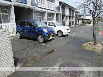 コーポプラス１[1K/33.07m2]の駐車場2