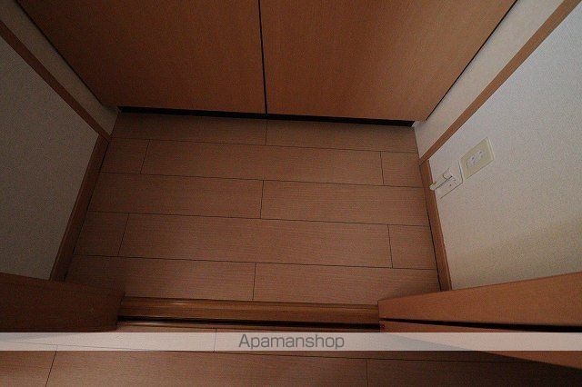 アルドール 庚午の内装写真