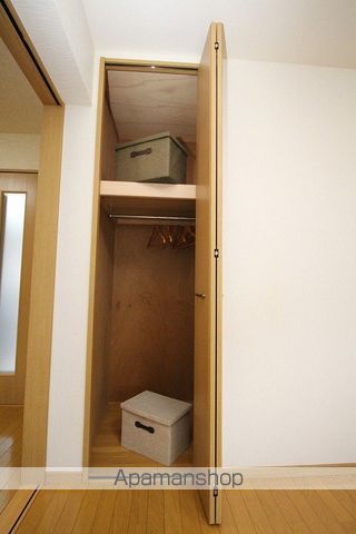 フィフティズBの内装写真