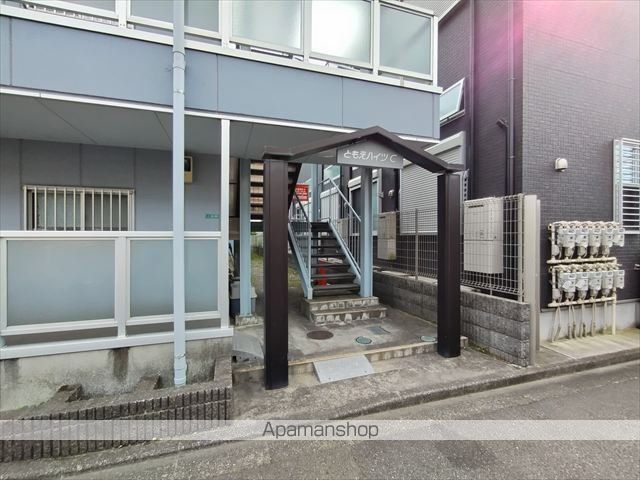 ともえハイツC号棟の玄関写真