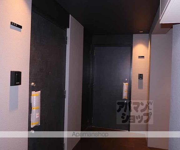 フォーリアライズ京都東寺の玄関写真