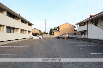 香川県高松市松縄町[1K/24m2]の駐車場