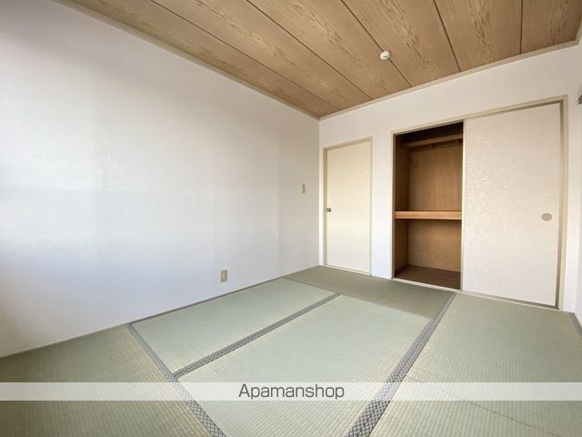 ウォームフロント岡田の内装写真