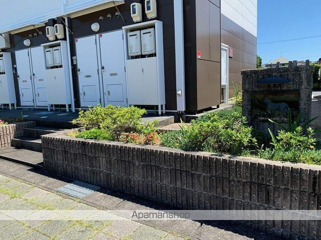 レオパレスGREENVIEW5の玄関写真