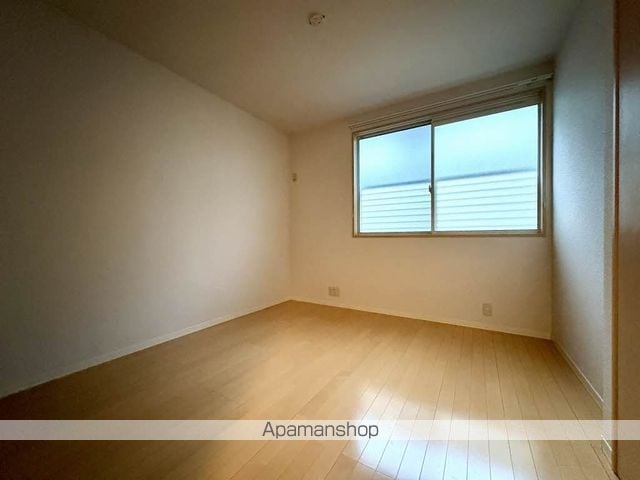 エーアスト湯川 A棟の内装写真