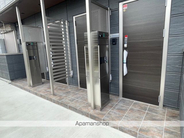 クレシア幕張の玄関写真