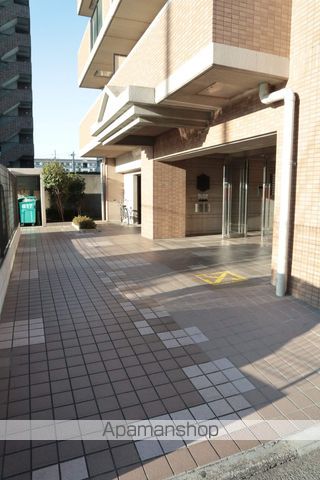グランブルー宿屋町の玄関写真