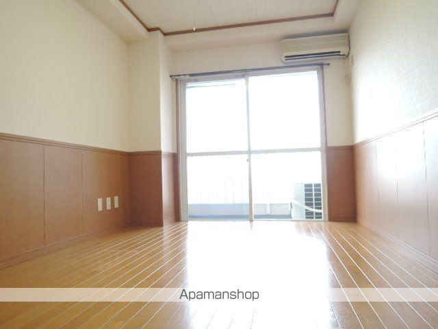スカイヒルズ川内の内装写真