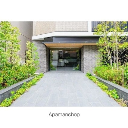 ルフォンプログレ上野稲荷町[2LDK/43.68m2]のエントランス