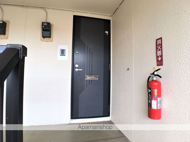 フレマリール本郷Aの玄関写真