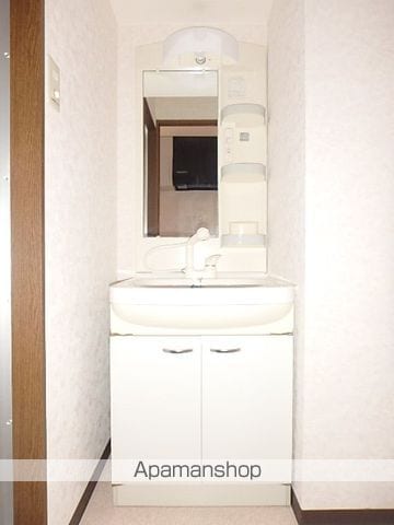 GRANDIRの内装写真