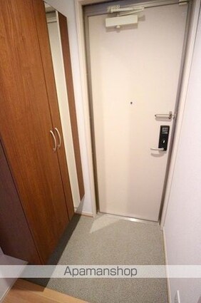 ヴィラ　シャルマン[1LDK/42.63m2]の玄関