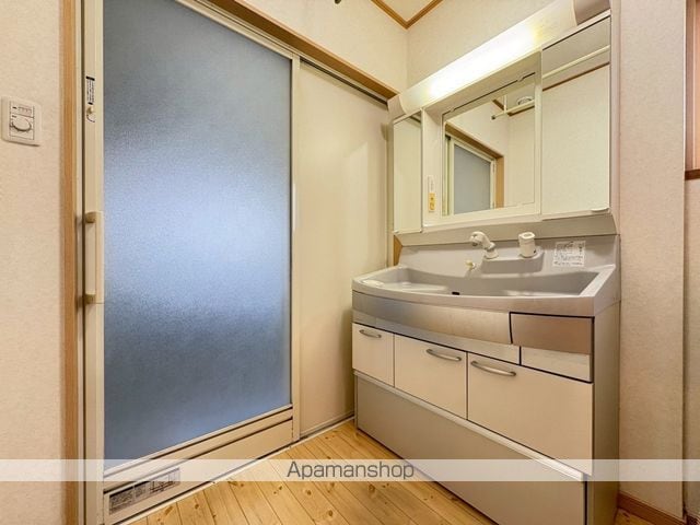寺内イサノ貸家の内装写真