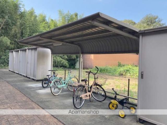 プレジール本郷 A棟の外観写真