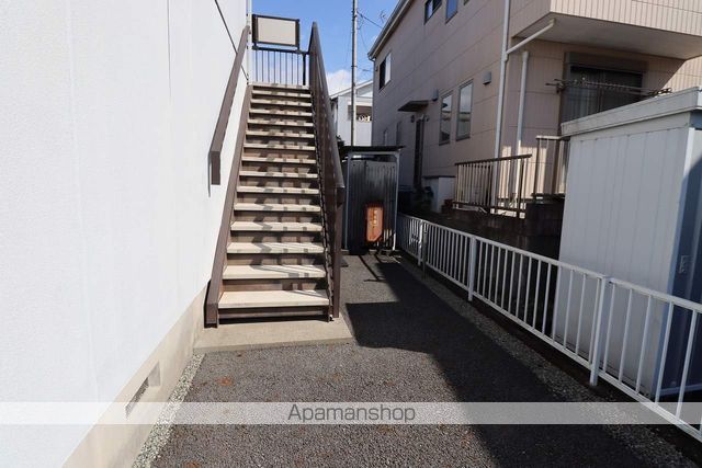 サンモール小泉の玄関写真