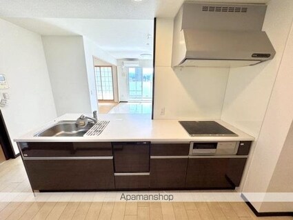 ザ・レジデンス丸亀町グリーン[2LDK/69.48m2]のキッチン