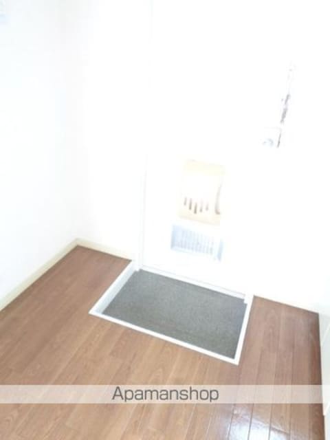 東京都世田谷区給田２丁目[1K/19.87m2]の玄関