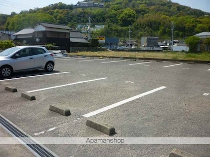 レオパレス坂出[1K/20.28m2]の駐車場