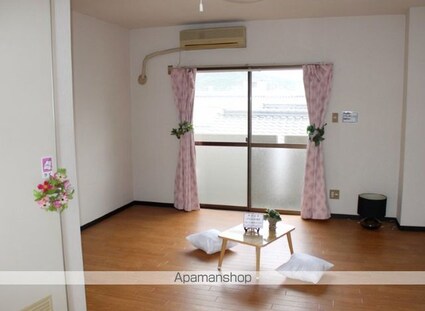 メイゾン西港[1R/20.14m2]のリビング・居間