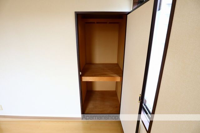 3POINT Bの内装写真