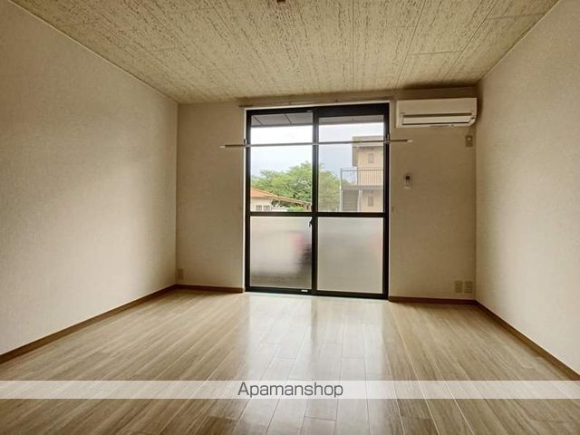 コスモス・インハイツ Cの内装写真