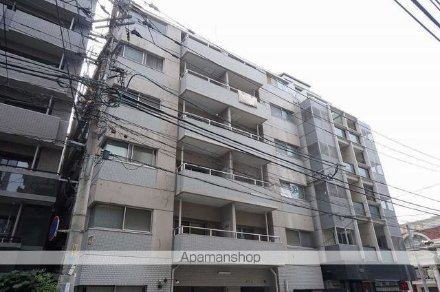 ルトゥール薬院の外観写真