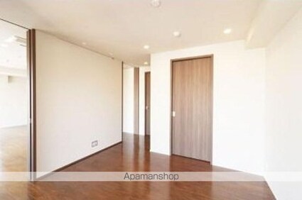 東京都渋谷区大山町[1LDK/75.27m2]の収納